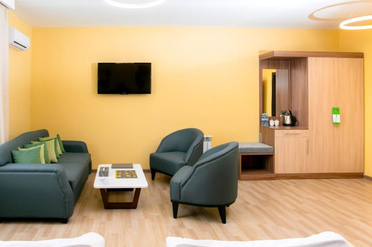 Koktem Burabay Hotel Buitenkant foto